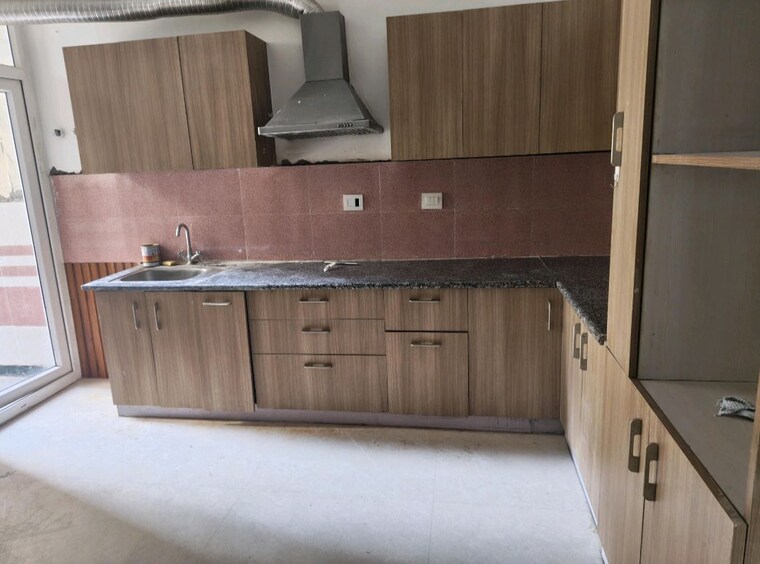 Kitchen, ss-almeria 3.5 Bedroom 2000 Sq.Ft. Apartment In Sector 84 Gurgaon 10506276