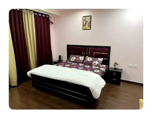 Bedroom in 3 BHK Builder Floor at Ashok Nagar – for Sale