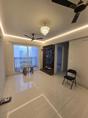 2 BHK Apartment For Rent in Eldeco Live By The Greens, Sector 150
