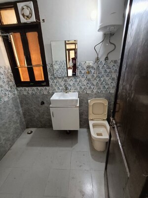 Team Area in 3 BHK Apartment at Dwarka – for Rent