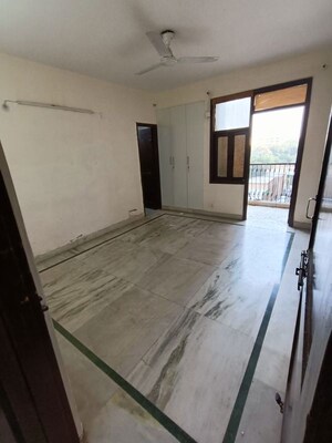 Room in 3 BHK Apartment at Dwarka – for Rent