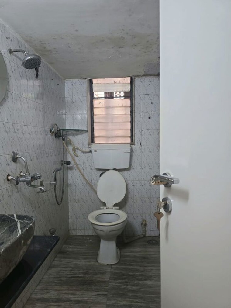 Bathroom, prithvi-palace 2 Bedroom 650 Sq.Ft. Apartment In Dahisar West Mumbai 10506319
