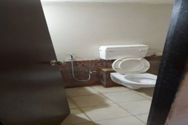 Bathroom, vira-vihar 2 Bedroom 600 Sq.Ft. Apartment In Dadar West Mumbai 10506326