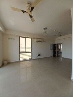 3.5 BHK + Pooja Room,Servant Room,Study Room,Store Room Apartment For Rent in Pioneer Park Phase 1