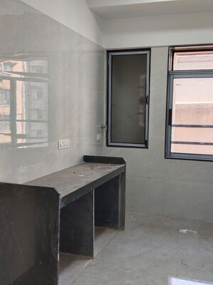 Room in 3 BHK Apartment at Sabari Mira, Chembur – for Rent