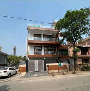 5 BHK Independent House – Exterior View View at Sector 41 - for Sale