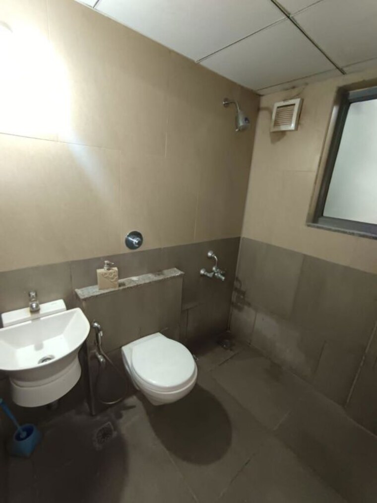 Bathroom, arvind-skylands 2 Bedroom 1057 Sq.Ft. Apartment In Jakkuru Bangalore 10506446