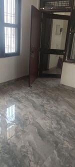 1 Rk  +  250 Sq.Ft. Builder Floor in Sector 9