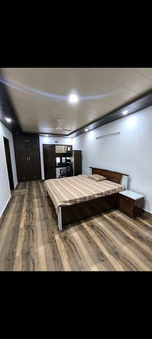 Bedroom in 2 BHK Builder Floor at Sector 37 – for Rent