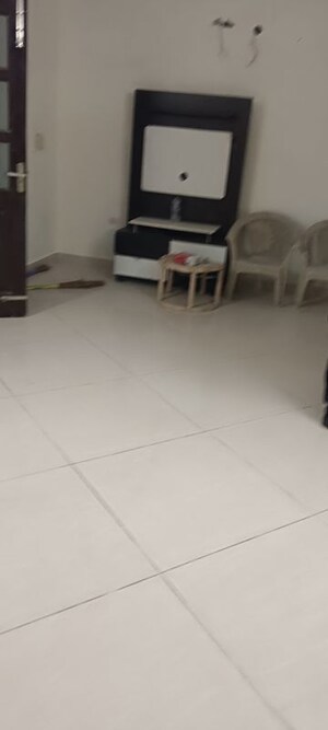 Parking in 2 BHK Builder Floor at Sector 9 – for Rent