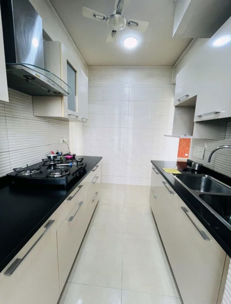 Kitchen, chd-avenue-71 3 Bedroom 2010 Sq.Ft. Apartment In Sector 71 Gurgaon 10506451