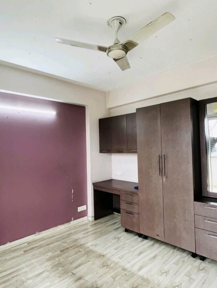 Room, chd-avenue-71 3 Bedroom 2010 Sq.Ft. Apartment In Sector 71 Gurgaon 10506451