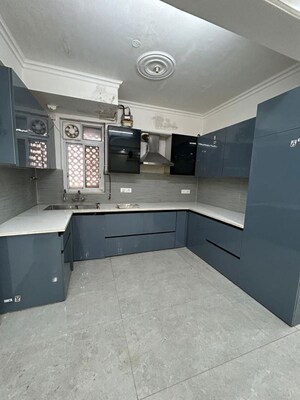 Kitchen in 3.5 BHK Apartment at Dwarka – for Rent