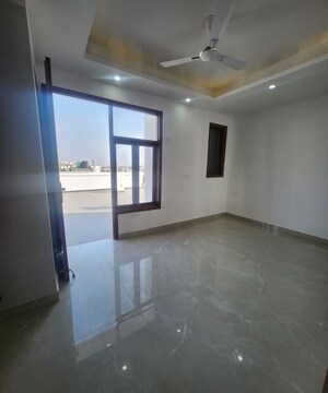 Room in 2 BHK Builder Floor at Freedom Fighters Enclave – for Sale