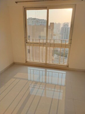 Room in 1 BHK Apartment at Vijay Orovia, Ghodbunder Road – for Rent