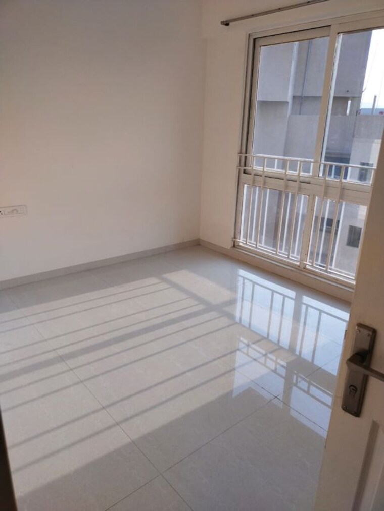 Balcony, vijay-orovia 1 Bedroom 650 Sq.Ft. Apartment In Ghodbunder Road Thane 10506485