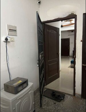 Furnished Amenities in 2 BHK Apartment at Lalkuan – for Rent