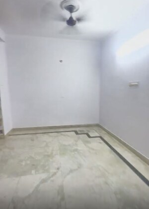 2 BHK Builder Floor For Rent in Chattarpur