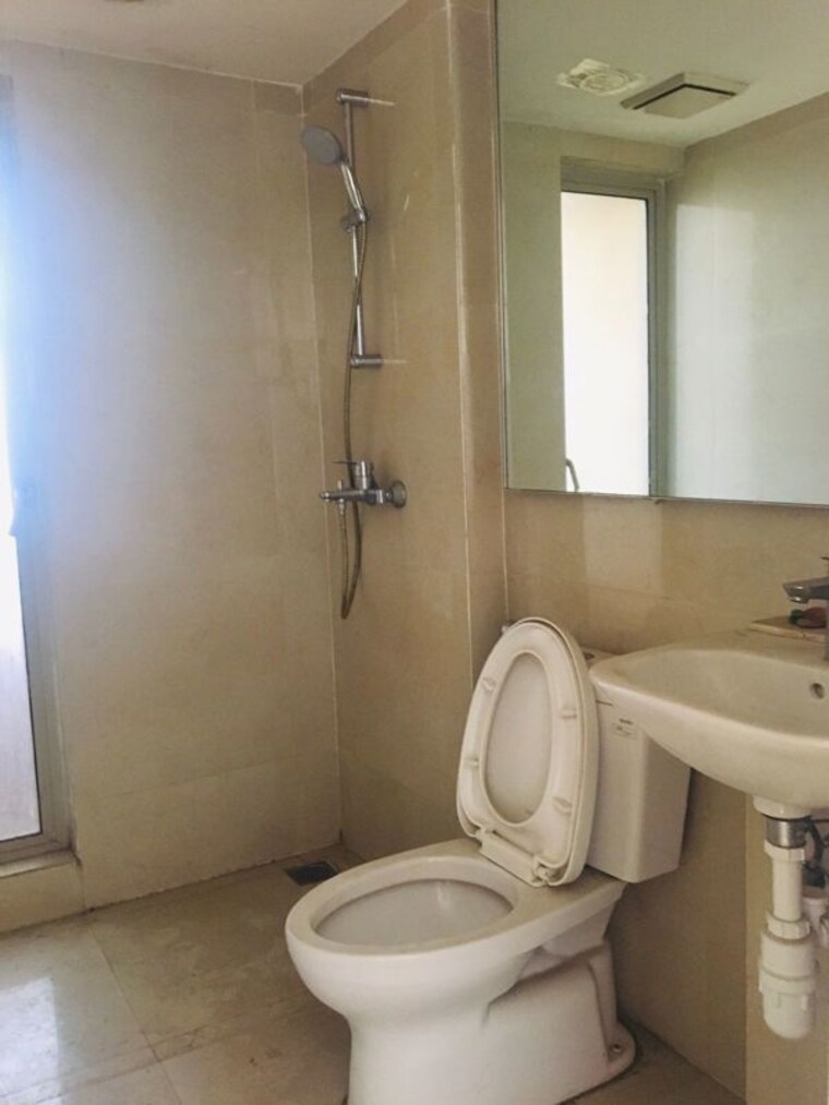 Bathroom, hiranandani-lavinia 1 Bedroom 650 Sq.Ft. Apartment In Ghodbunder Road Thane 10506610