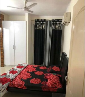 Bedroom in 4 BHK Apartment at Vip Road – for Rent