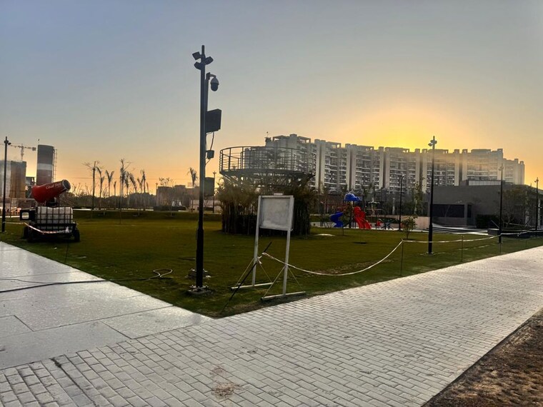 Exterior View, tulip-yellow 3 Bedroom 1650 Sq.Ft. Apartment In Sector 69 Gurgaon 10506616