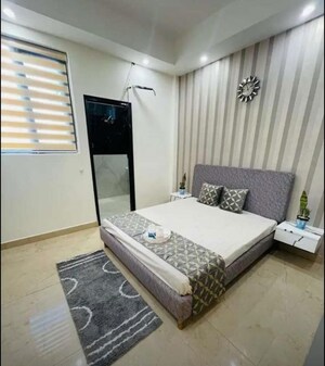 Bedroom in 4 BHK Apartment at Patiala Road – for Rent