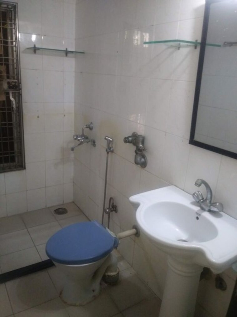Bathroom, hiranandani-estate-phoenix 1 Bedroom 650 Sq.Ft. Apartment In Thane West Thane 10506647