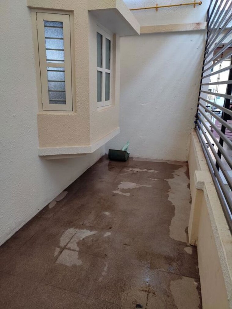 Balcony, shilaj 3 Bedroom 393 Sq.Yd. Villa In Shilaj Ahmedabad 10506667