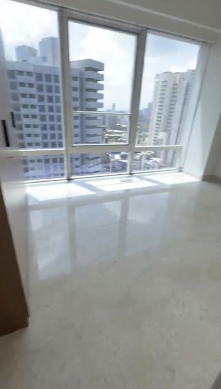 Balcony, indiabulls-blu 3 Bedroom 1200 Sq.Ft. Apartment In Worli Mumbai 10506704
