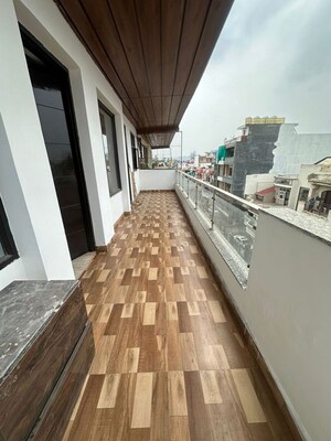 Balcony in 2.5 BHK Builder Floor at Sector 36 – for Rent