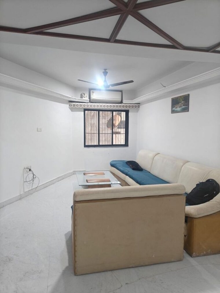 Hall, bandra west 3 Bedroom 1100 Sq.Ft. Apartment In Bandra West Mumbai 10506752