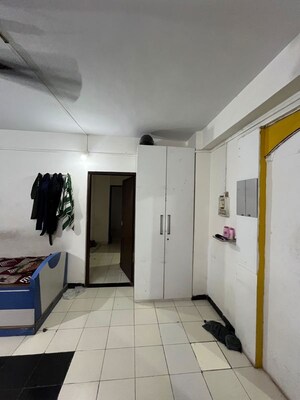 Room in 3 BHK Apartment at Gokhalenagar – for Rent