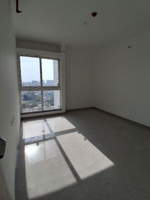 Room in 2 BHK Apartment at Zen Elite, Kharadi – for Rent