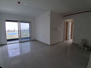 Room in 2 BHK Apartment at Zen Elite, Kharadi – for Rent
