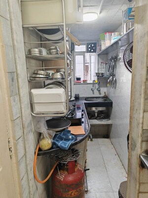  1 BHK Apartment at Khar West – for Rent