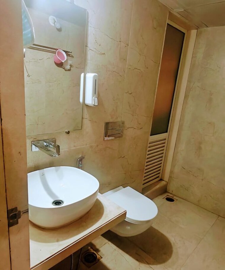 Bathroom, dosti-west-county-phase-2-dosti-cedar 2 Bedroom 750 Sq.Ft. Apartment In Balkum Pada Thane 10506754