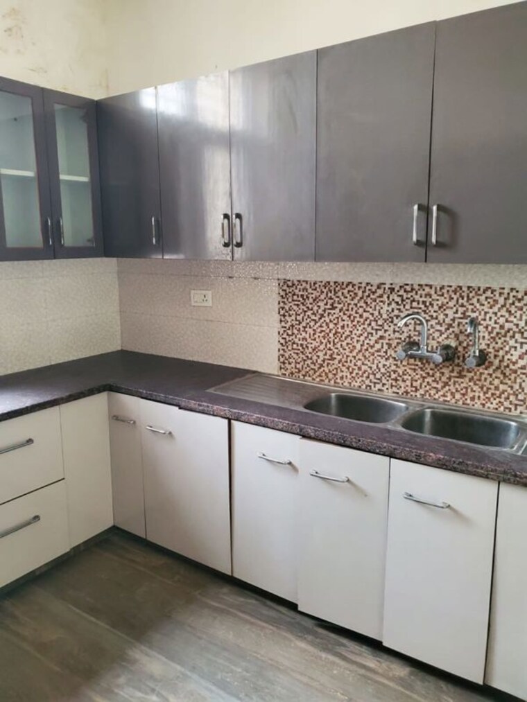 Kitchen, sector 46 3 Bedroom 2500 Sq.Ft. Independent House In Sector 46 Noida 10505404
