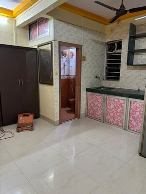 Room in  Pg at Nesco – for Rent