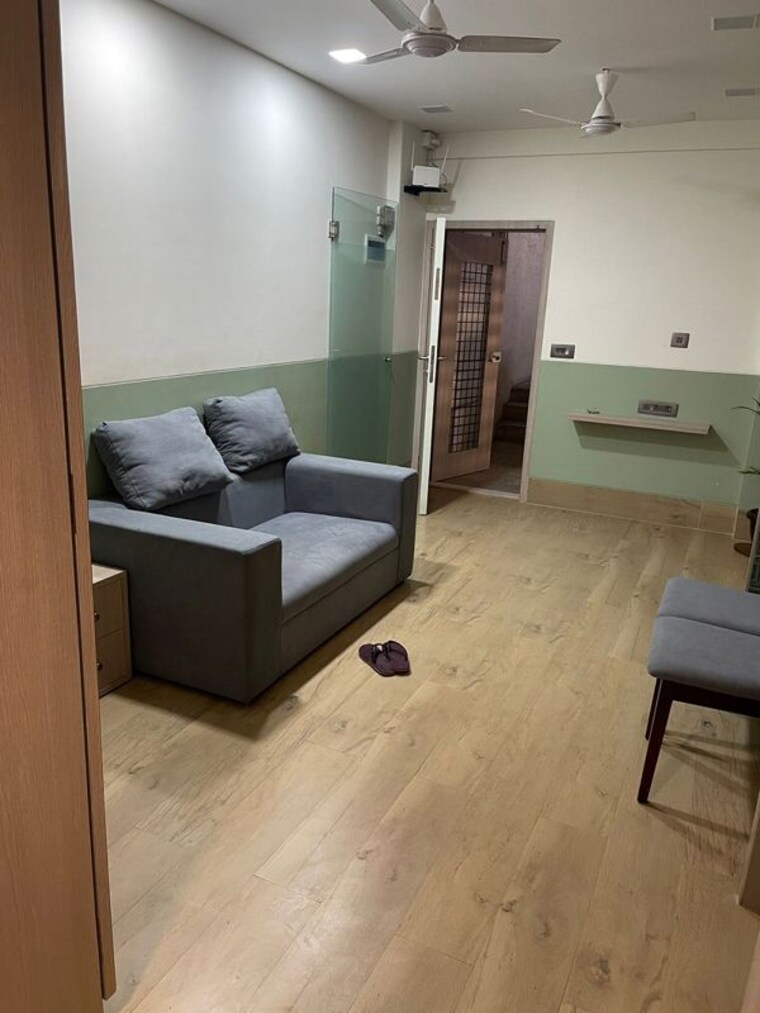 Living Room, bandra west 1 Bedroom 500 Sq.Ft. Apartment In Bandra West Mumbai 10506825