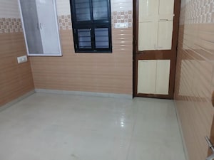 Room in 1 BHK Villa at Jivraj Park – for Rent