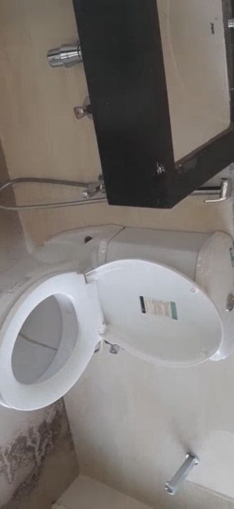 Bathroom, indiabulls-greens 1.5 Bedroom 750 Sq.Ft. Apartment In New Panvel Navi Mumbai 10506817
