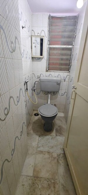 Bathroom in 1.5 BHK Apartment at Bandra West – for Rent