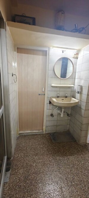 Bathroom in 1.5 BHK Apartment at Bandra West – for Rent