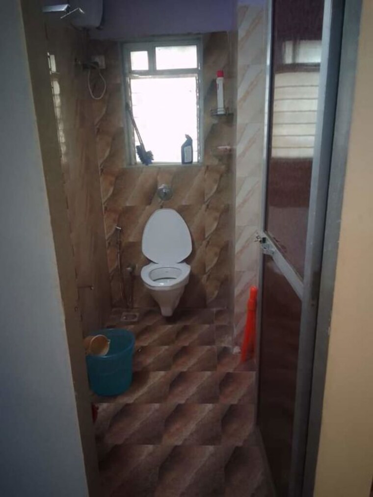 Bathroom, goregaon west 1 Bedroom 352 Sq.Ft. Apartment In Goregaon West Mumbai 10506846