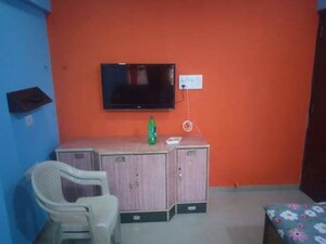Furnished Amenities in 1 BHK Apartment at Goregaon West – for Sale