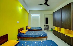 Bedroom in  Pg at Dindoshi – for Rent