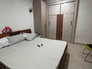 Room in 2 BHK Apartment at Mapsko Casa Bella-Apartments, Sector 82 – for Sale