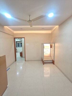 2 BHK Apartment For Rent in Mahadkar Residency, Paud Road