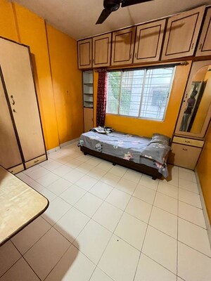 Bedroom in 1 BHK Apartment at Kothrud – for Rent