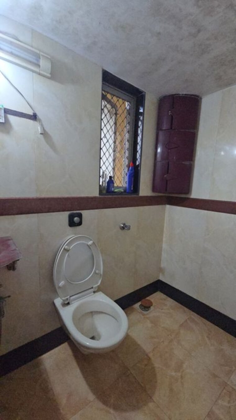 Bathroom, vashi sector 12 2 Bedroom 1060 Sq.Ft. Apartment In Vashi Sector 12 Navi Mumbai 10506903